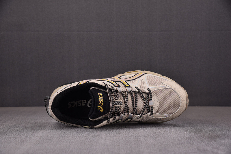 ASICS Gel‑Kahana 8 Low‑Top Brown 1012A978‑201