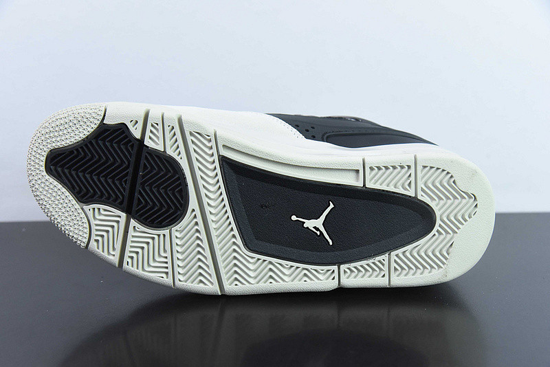 Air Jordan 4 RM Black Light Bone FQ7939-001