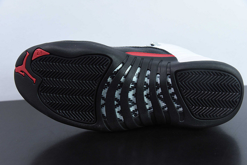 Air Jordan 12 Red Taxi CT8013-162