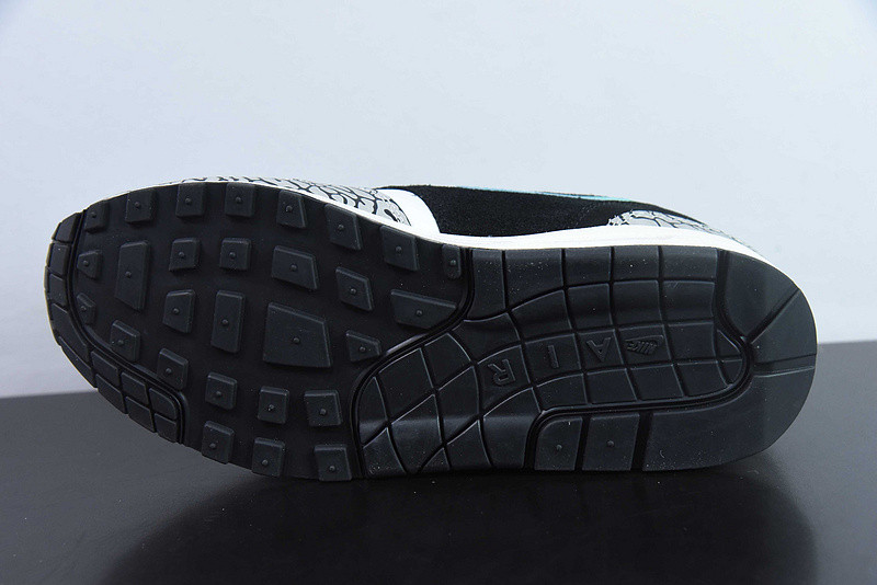 Nike Atmos x Air Max 1 Retro