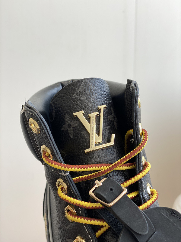 LVT BOOTS