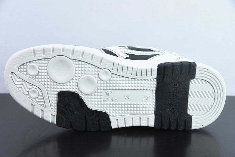 OF™ C/O VIRGIL ABLOH OUT OF OFFICE LOW-TOP LEATHER SNEAKERS ‘OOO“