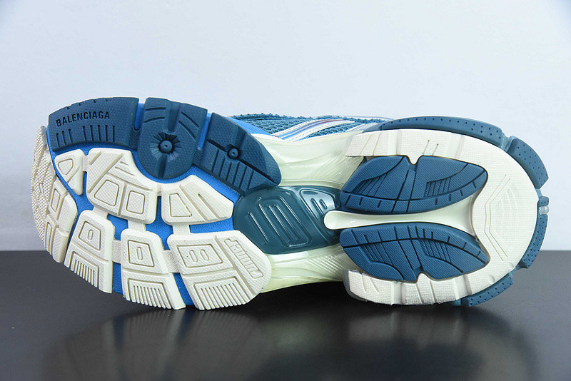 Ba*len*cia*ga runner sneaker