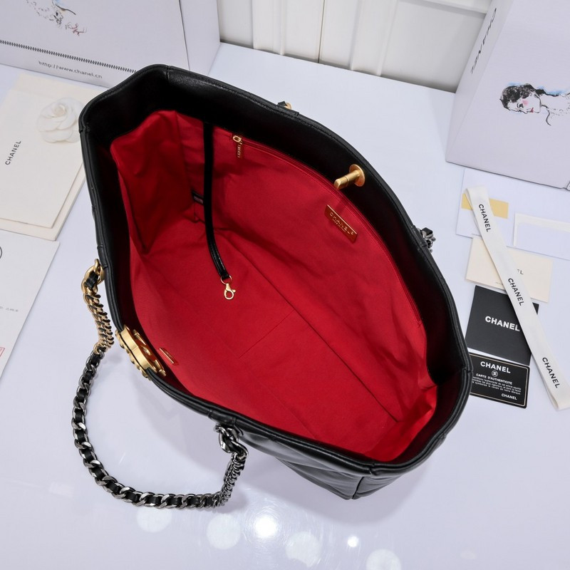 Ch*el purse