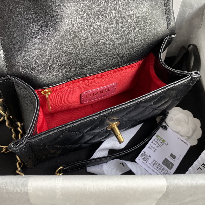 Ch*el purse