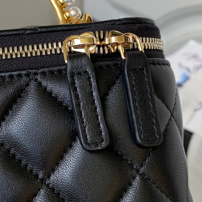 Ch*el purse