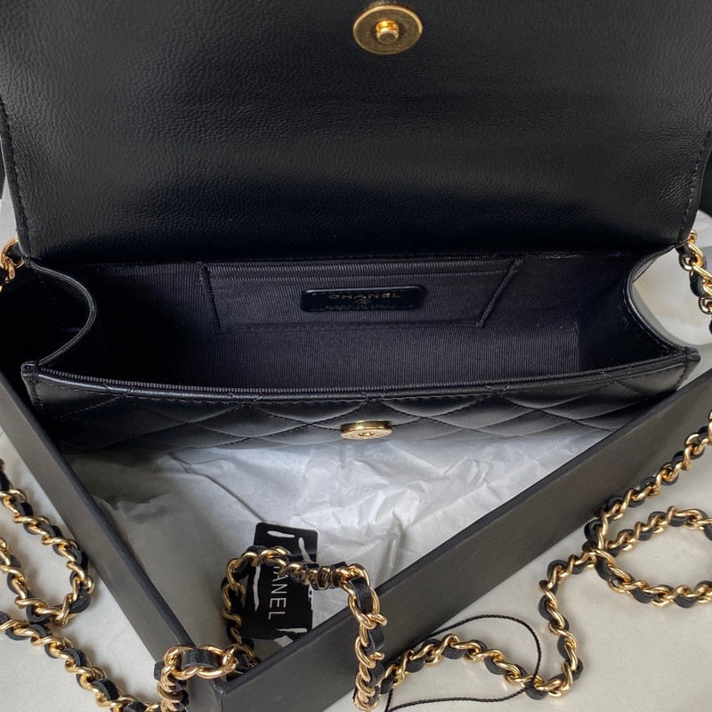Ch*el purse