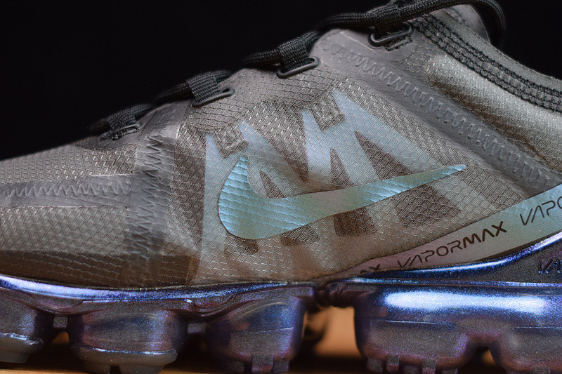 NIKE AIR VAPORMAX 2019 THROWBACK FUTURE AR6631-001