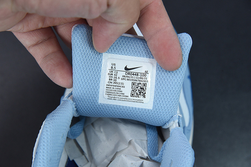 NIKE AIR MAX 1 PREMIUM