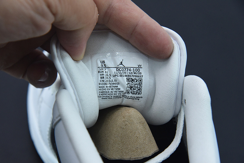 WMNS AIR JORDAN 1 LOW