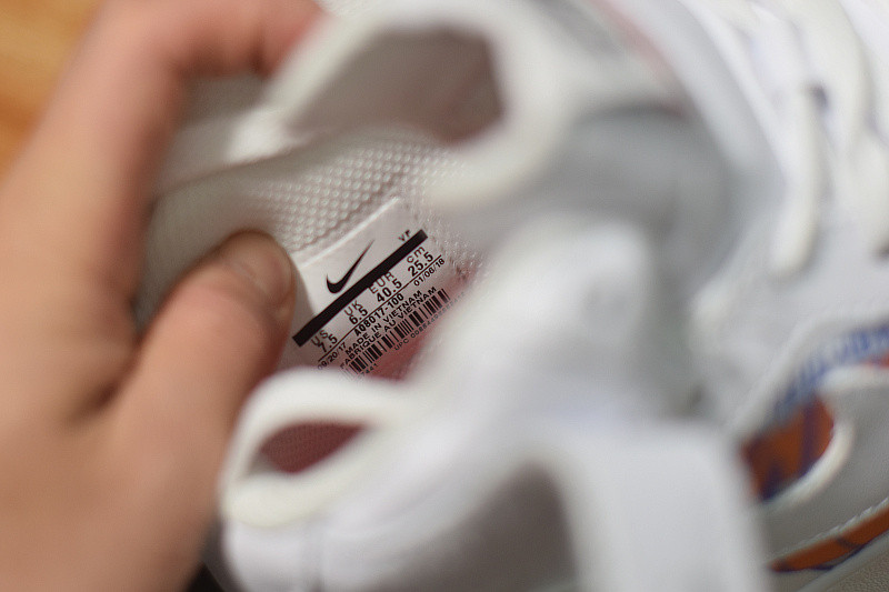 NIKE AIR FORCE 1 MID