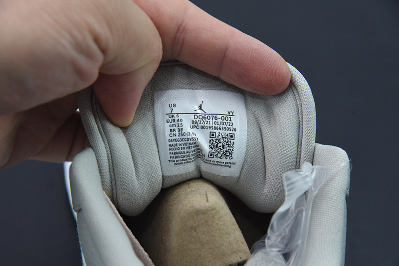 AIR JORDAN 1 LOW “LIGHT LRON ORE” DQ6076-001