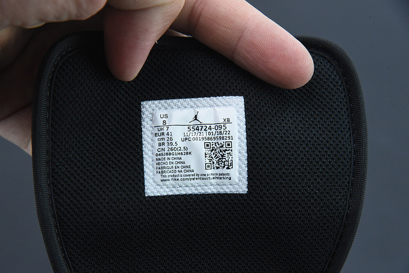 AIR JORDAN 1 MID White Black Purple 554724-095