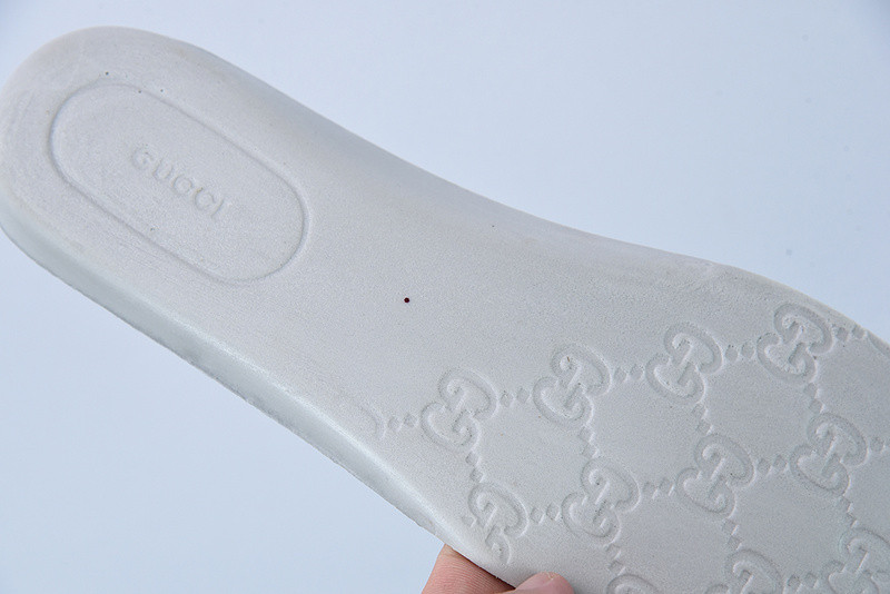 G*u*i sneaker