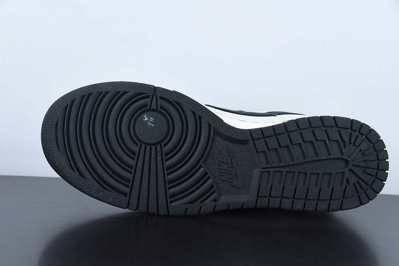 Nike SB Dunk Low Pro AE86 Grey Black AE1391-086