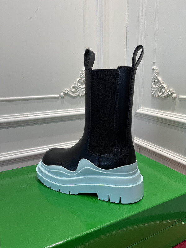 BOTTEGA VENETA SNEAKER