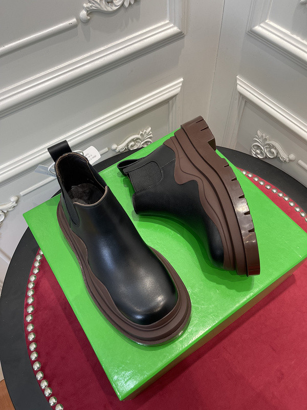 BOTTEGA VENETA SNEAKER