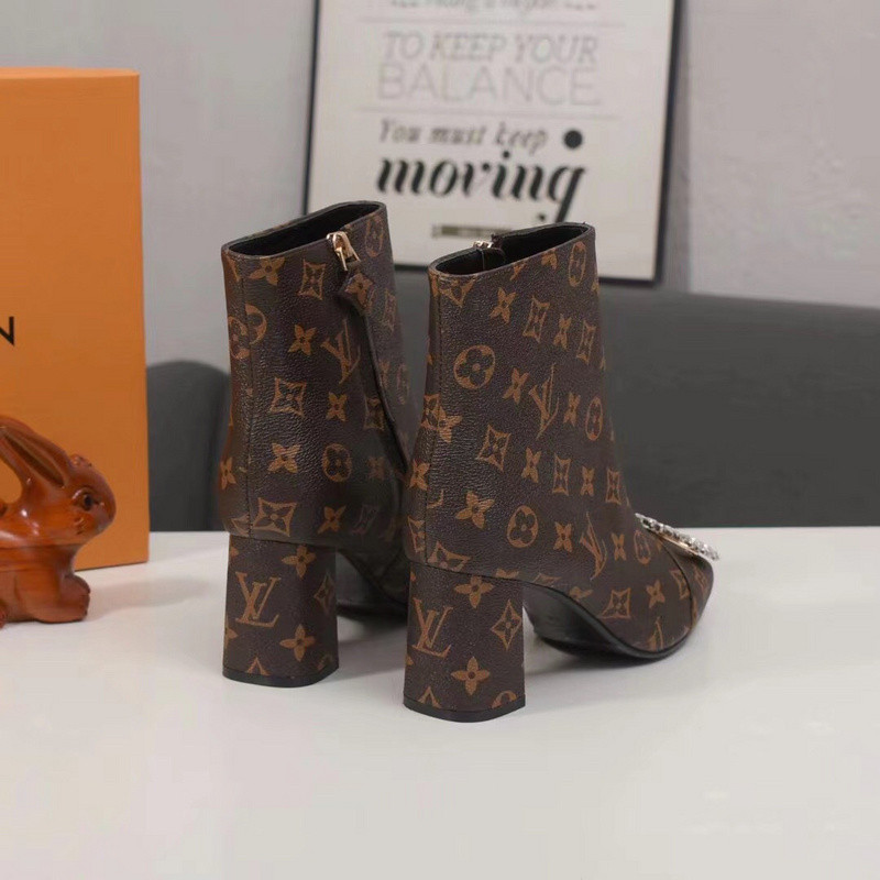 LVT BOOTS
