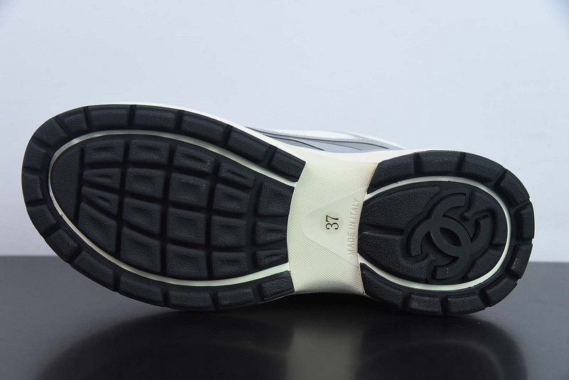 Chanel Sneaker