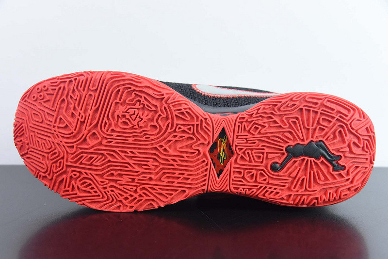 Nike LeBron 20 "Trinity" DJ5423-001