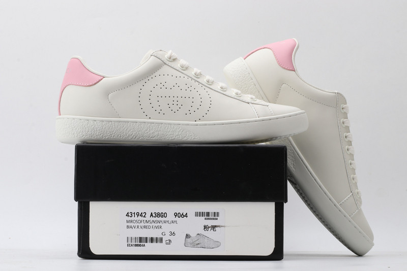 G*u*i sneaker