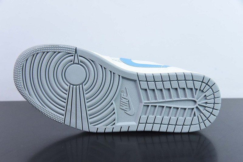 Air Jordan 1 Low SE Just Skate University Blue FJ7219-441