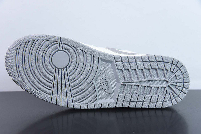 AIR JORDAN 1 LOW OG “ATMOSPHERE GREY” CZ0790-101