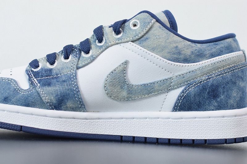 AIR JORDAN 1 LOW “WASHED DENIM” CZ8455-100