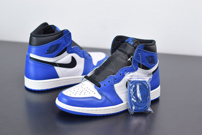 AIR JORDAN 1 RETRO HIGH OG "GAME ROYAL" 555088-403
