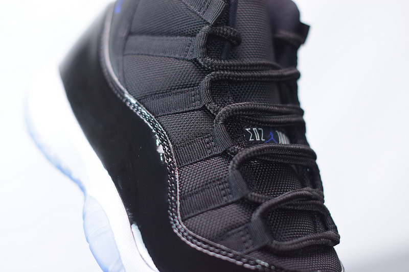 AIR JORDAN 11 RETRO "SPACE JAM 2016 RELEASE" 378037-003
