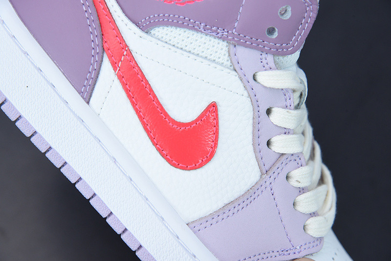 AIR JORDAN 1 MID VALENTINE