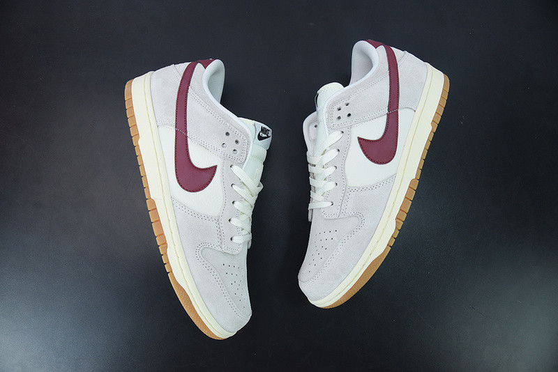 NIKE SB DUNK LOW RETRO SP HC0808-100