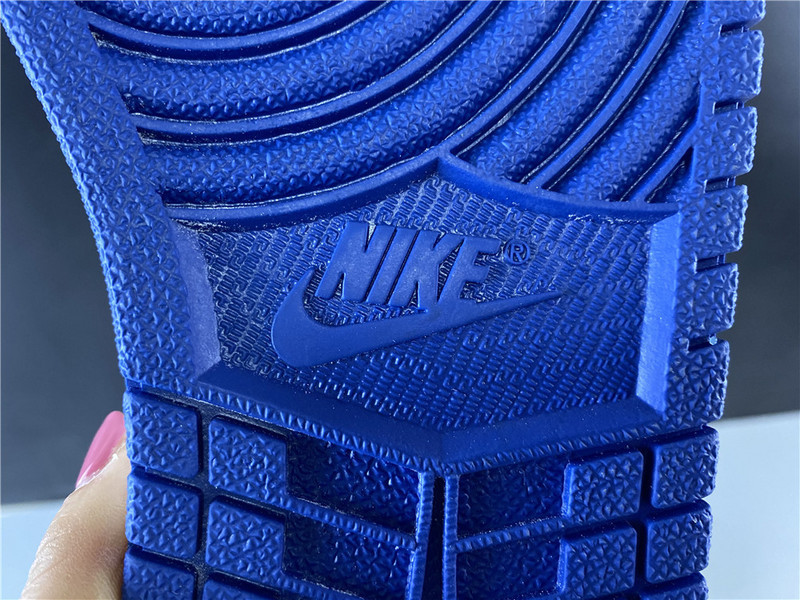 AIR JORDAN 1 X FRAGMENT DESIGN  “GLITTER” CK5566-400