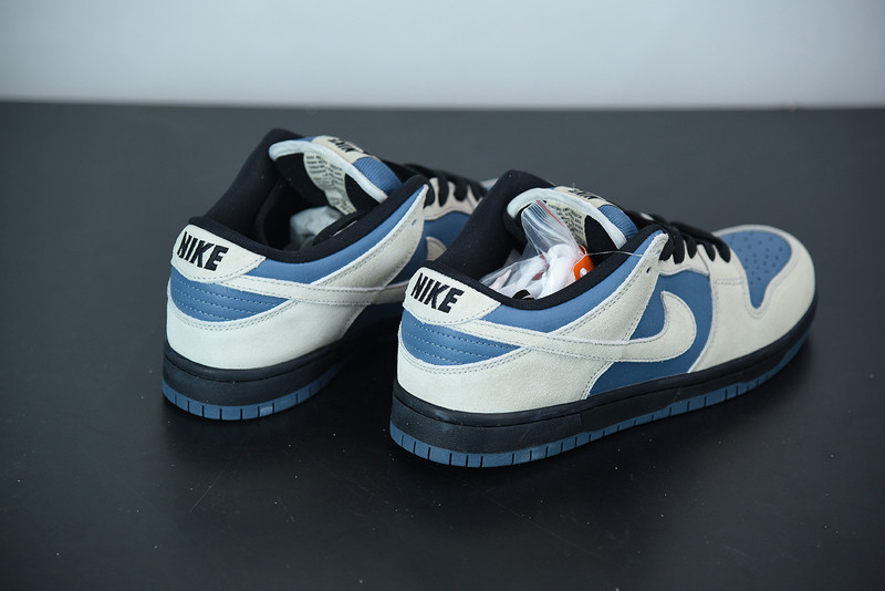 NIKE SB DUNK LOW LIGHT CREAM THUNDERSTORM BQ6817-200