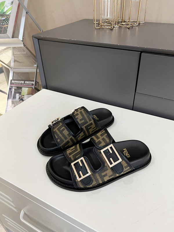 FENDI SLIDE
