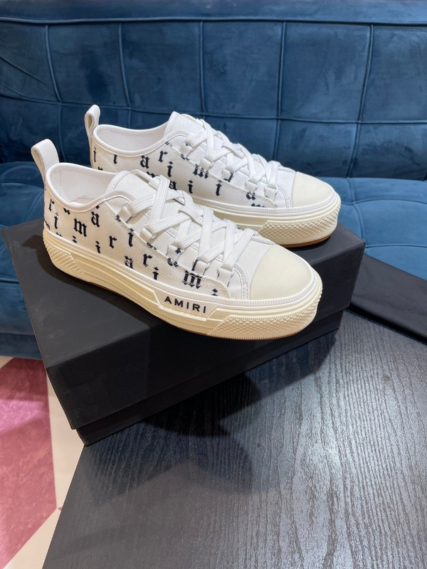 AMIRI stars court sneakers