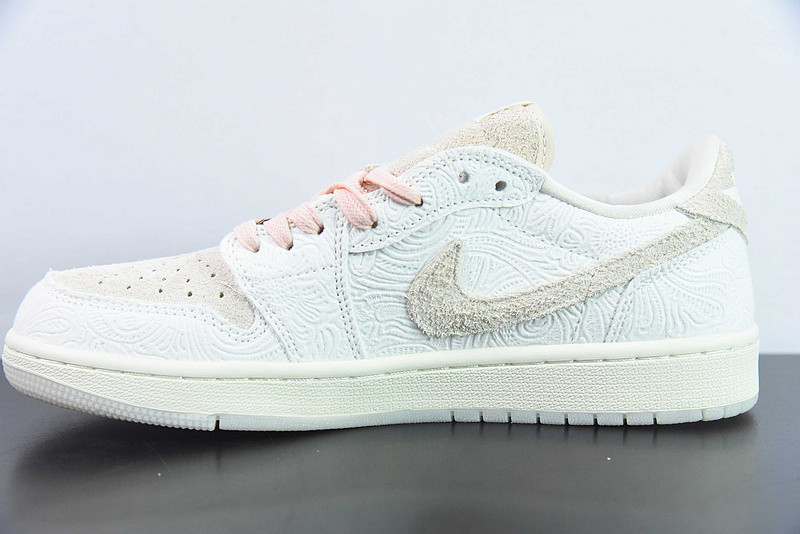 Chris Paul Unveils The Air Jordan 1 Low OG “Light Cream” FZ0455-200