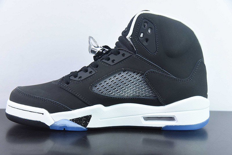 Air Jordan 5 Retro