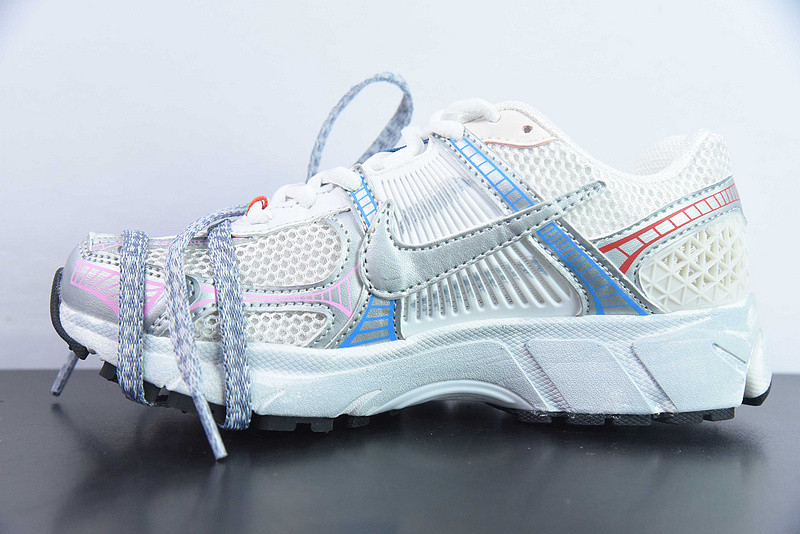 Nike Air Zoom Vomero 5