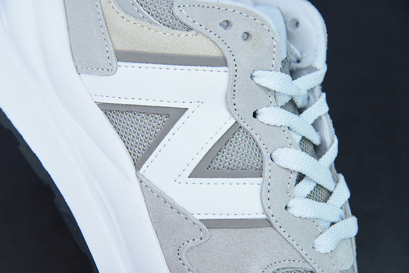 NEW BALANCE SNEAKER MR993 BK