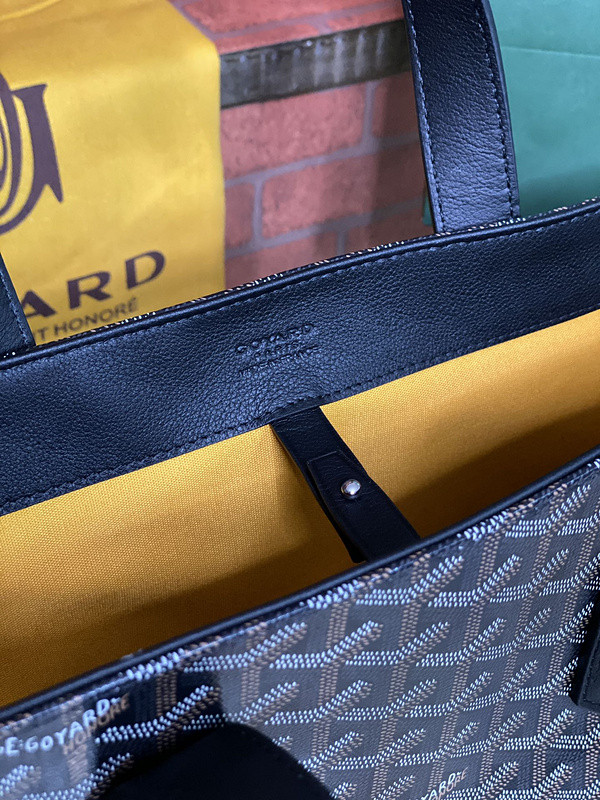 Go*ard purse
