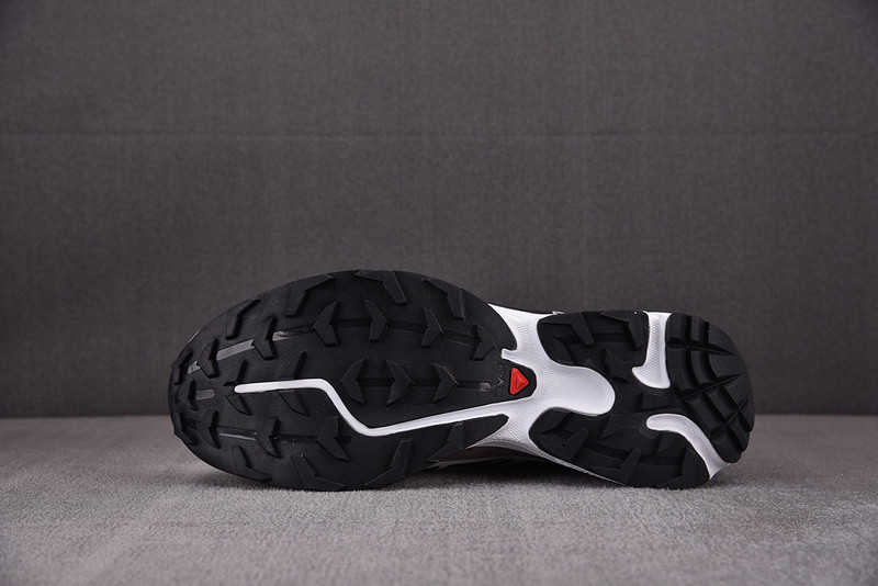 COSTS Black Vanila x SALOMON XT-6 For Cotd