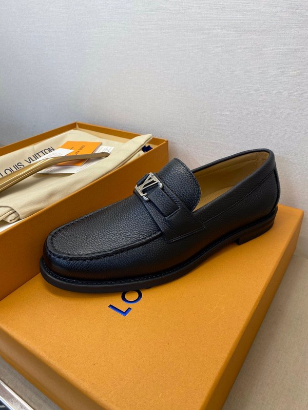 LVT shoes