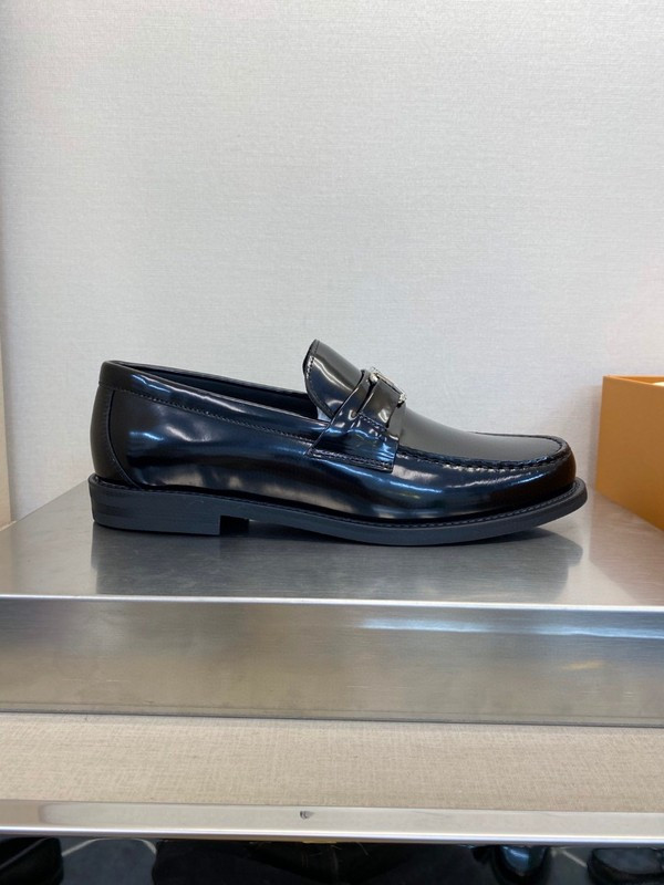 LVT shoes