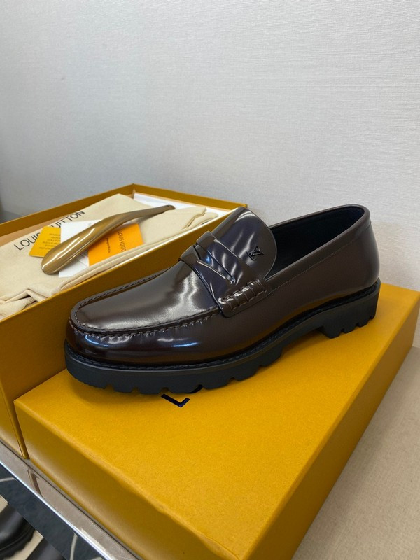 LVT shoes