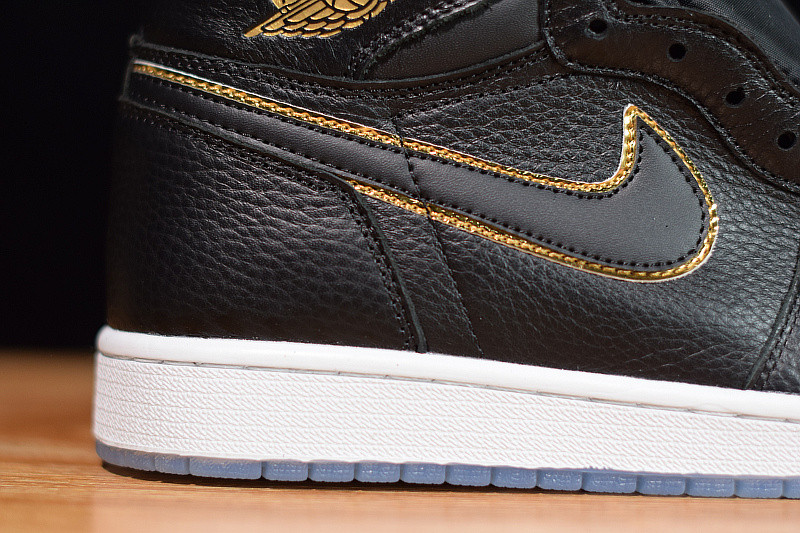 AIR JORDAN 1 RETRO HIGH CITY OF FLIGHT 555088-031