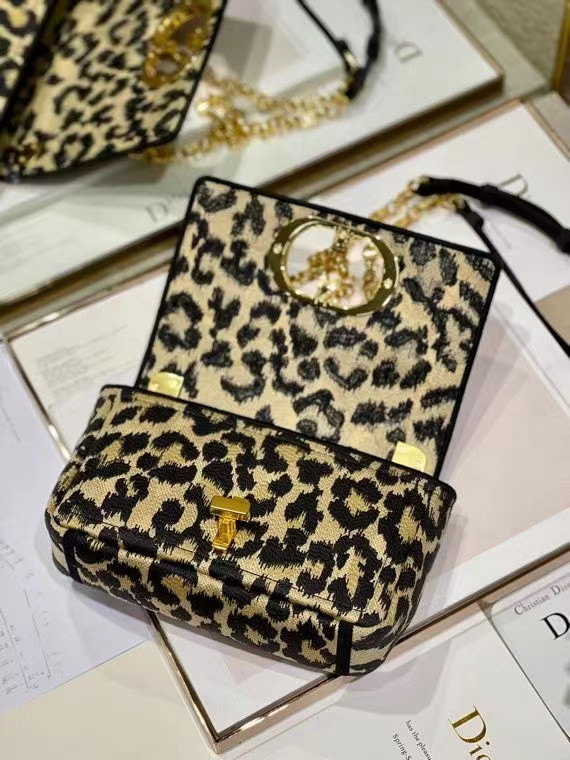 D*or bag