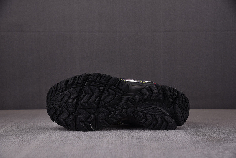 ASICS Gel‑Kahana 8 Grey/Black 1011B109‑026