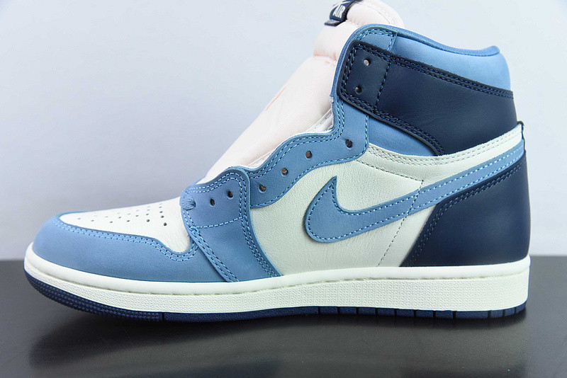 Air Jordan 1 High OG First in Flight FD2596-400