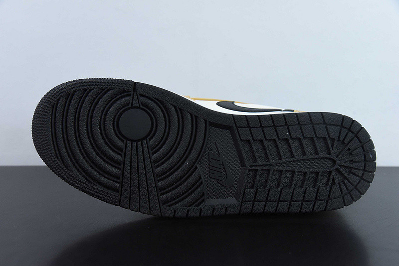 Air Jordan 1 Low OG Rookie of the Year CZ0790-107